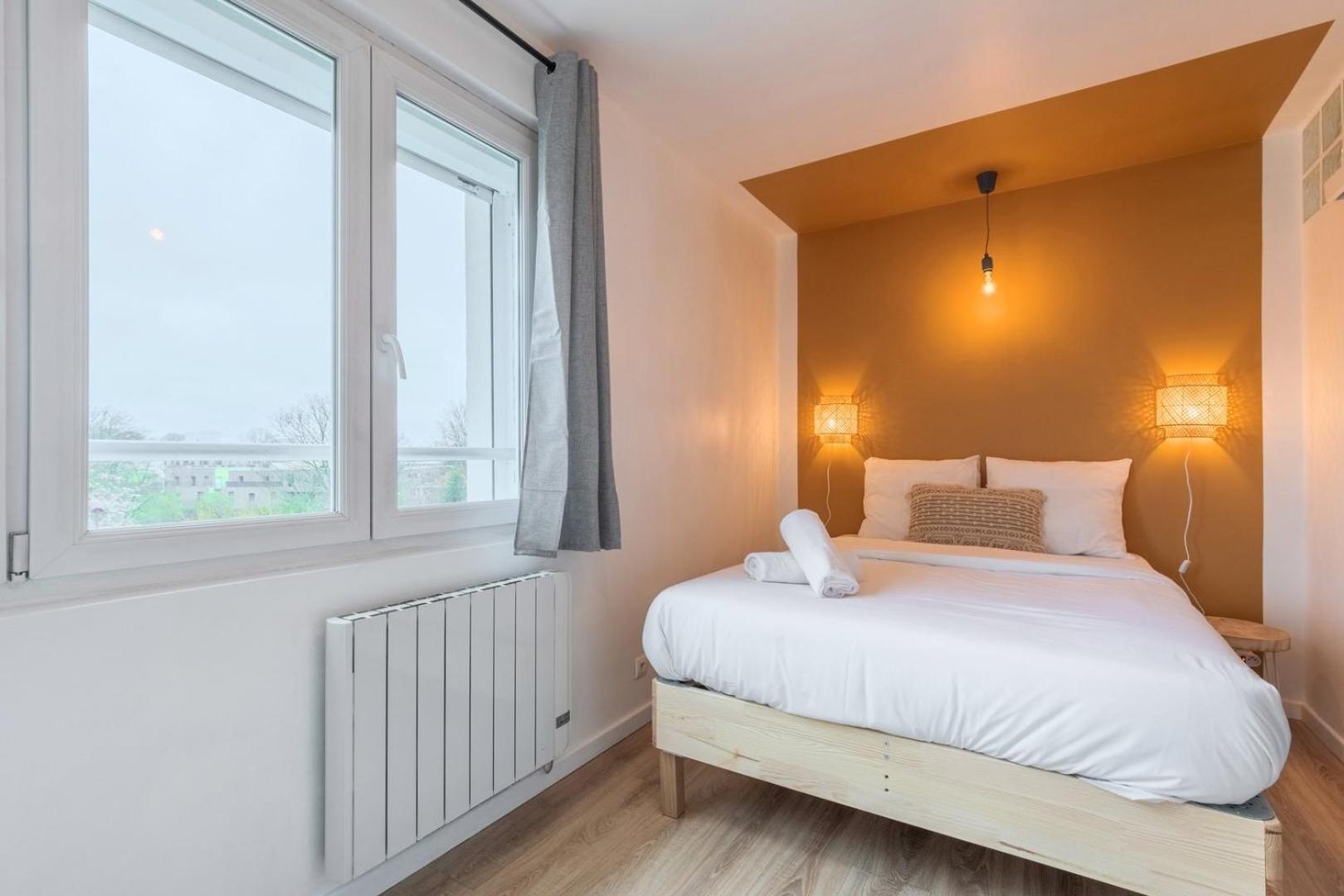 Renovated 2-Bedroom Duplex Near Metro. ลีลล์ ภายนอก รูปภาพ